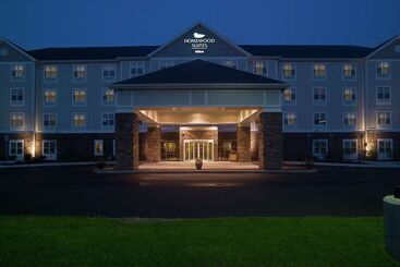 هتل Homewood Suites By Hilton Portland
