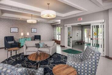 هتل Homewood Suites By Hilton Portland