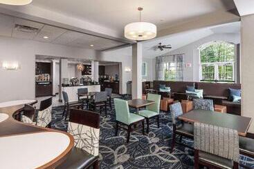 هتل Homewood Suites By Hilton Portland