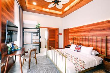 هتل Kimberly Tagaytay