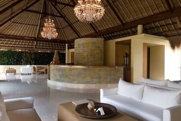 ホテル Komaneka At Rasa Sayang Ubud