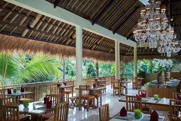 ホテル Komaneka At Rasa Sayang Ubud