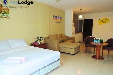 هتل Marina Island Pangkor Resort &