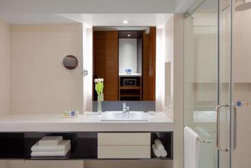 هتل Radisson Blu Cebu
