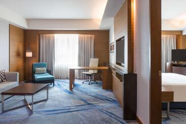 هتل Radisson Blu Cebu
