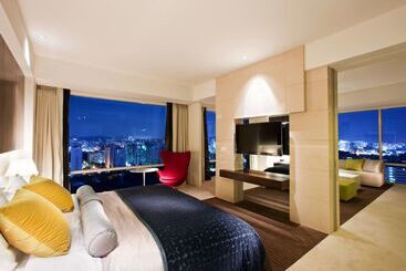 هتل Ramada Plaza By Wyndham Suwon
