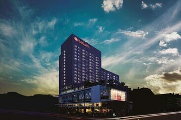 هتل Ramada Plaza By Wyndham Suwon