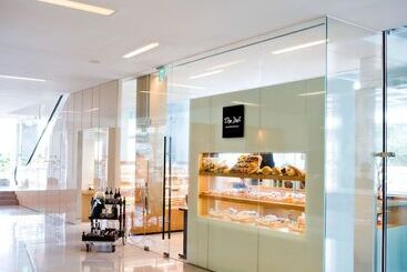هتل Ramada Plaza By Wyndham Suwon