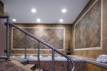 Renaissance Montgomery Hotel & Spa At The Convention Center