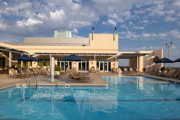 Renaissance Montgomery Hotel & Spa At The Convention Center
