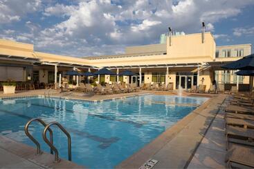 Renaissance Montgomery Hotel & Spa At The Convention Center