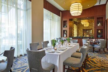 Renaissance Montgomery Hotel & Spa At The Convention Center