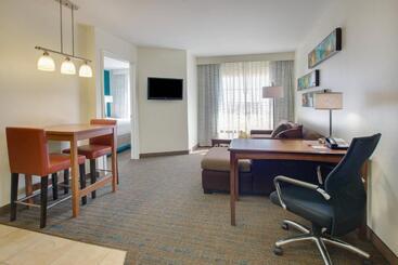 هتل Residence Inn Midland