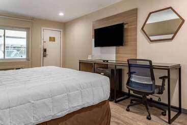 هتل Rodeway Inn Oceanview