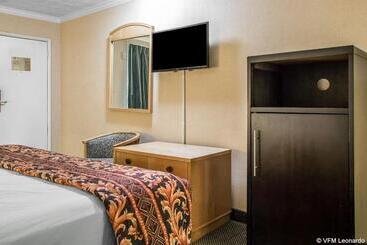 هتل Rodeway Inn Oceanview