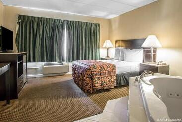 هتل Rodeway Inn Oceanview