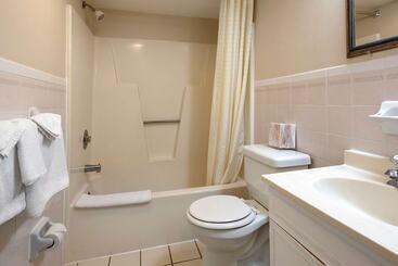 هتل Rodeway Inn Oceanview