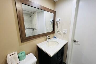 هتل Rodeway Inn Oceanview