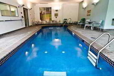 هتل Springhill Suites Harrisburg Hershey