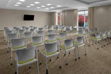 هتل Springhill Suites Pittsburgh Southside Works