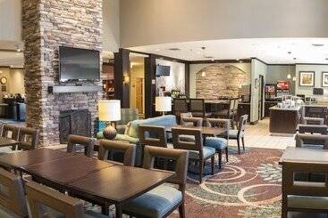 هتل Staybridge Suites Fargo By Ihg