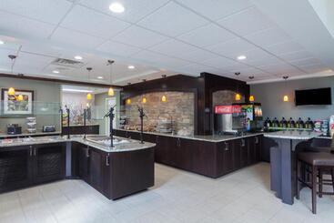 هتل Staybridge Suites Greenville I 85 Woodruff Road, An Ihg