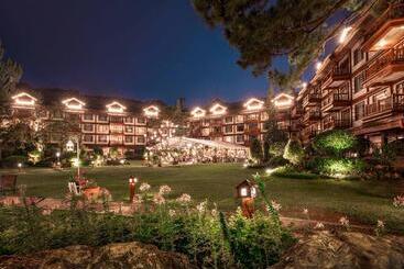 هتل The Manor At Camp John Hay