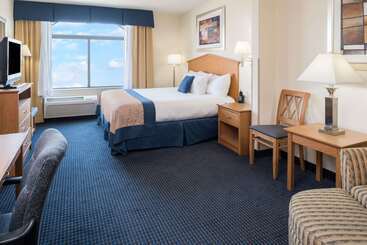 هتل Wingate By Wyndham Spokane Airport