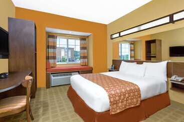 Microtel Inn & Suites By Wyndham Greenville/university Medic