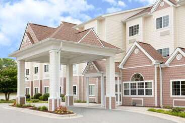 Microtel Inn & Suites By Wyndham Greenville/university Medic