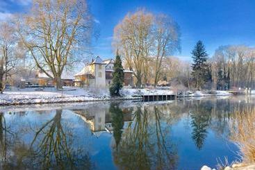 هاستل Auberge De La Sauge
