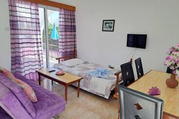 Florence Hotel Apartments