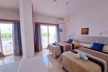 Florence Hotel Apartments