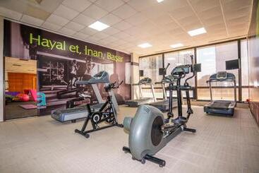 هتل Anemon Grand Eskisehir