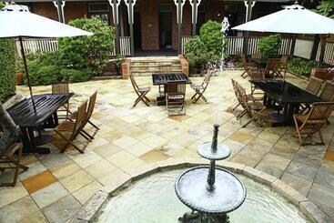 هتل Ballina Manor Boutique