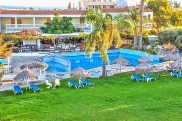 هتل Captain Karas Holidays Apartments