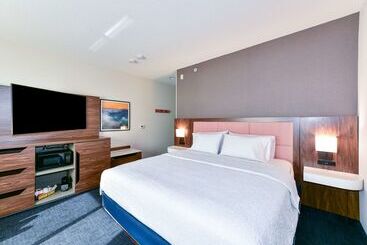 هتل Hampton Inn & Suites Pittsburg, Ca