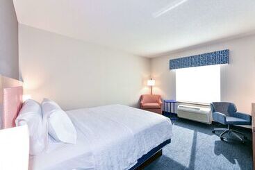 هتل Hampton Inn & Suites Pittsburg, Ca