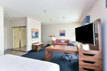 هتل Hampton Inn & Suites Pittsburg, Ca