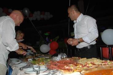 هتل Hisar Holiday Club