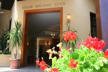 هتل Hisar Holiday Club