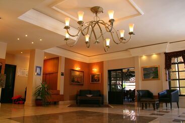 هتل Hisar Holiday Club