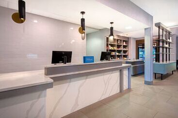 هتل Homewood Suites Lexington Hamburg