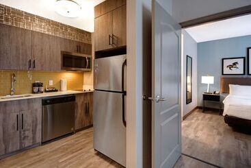 هتل Homewood Suites Lexington Hamburg