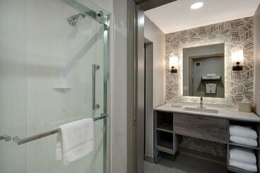 هتل Homewood Suites Lexington Hamburg