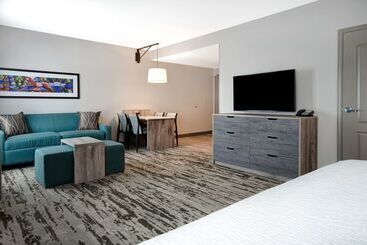 هتل Homewood Suites Lexington Hamburg