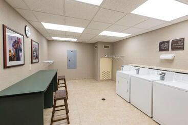 هتل Homewood Suites Lexington Hamburg