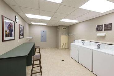 هتل Homewood Suites Lexington Hamburg