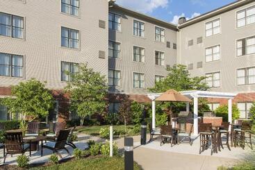 هتل Homewood Suites Lexington Hamburg