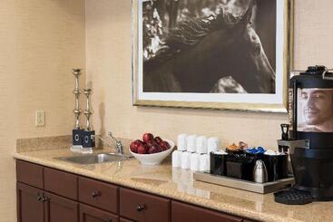 هتل Homewood Suites Lexington Hamburg
